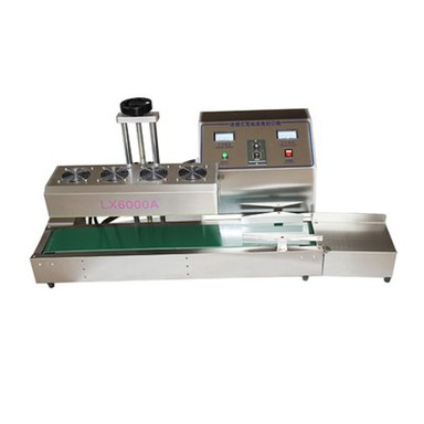 Machine automatique de scellage de couvercles en aluminium