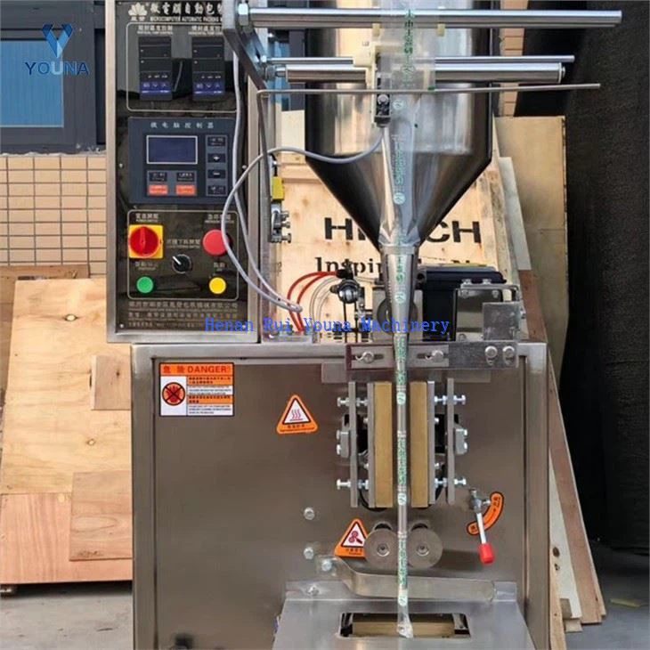 automatic BBQ sauce packing machine (5)