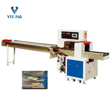 Machine de conditionnement automatique de couteau et de fourchette de vaisselle
