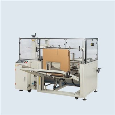 Monteur de caisses en carton